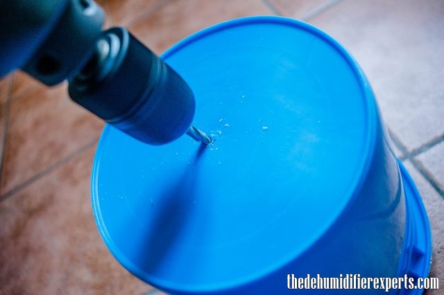 1532502793755941.jpg make-a-homemade-dehumidifier-step-1.jpg